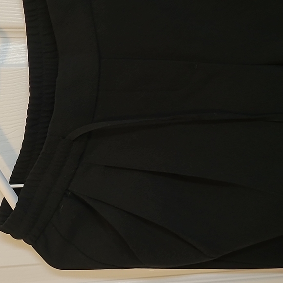 RW&Co trousers with pleated front and drawstring - Picture 3 of 5